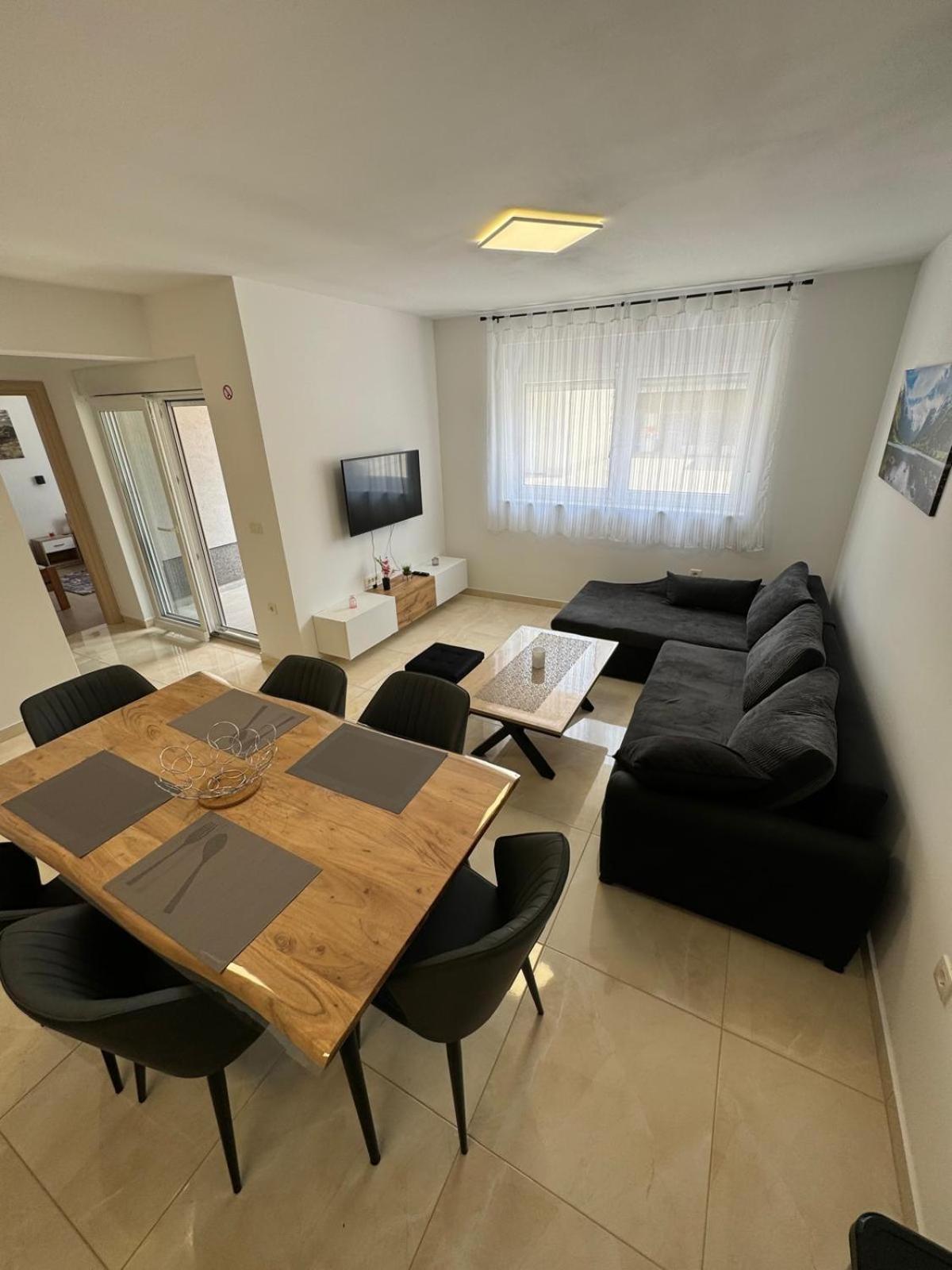 Cosic Apartment *